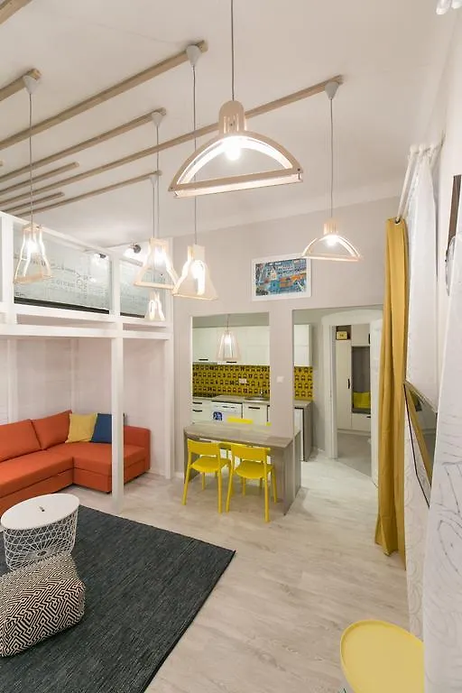 Unique Studio At The Danube With Aircon بودابست