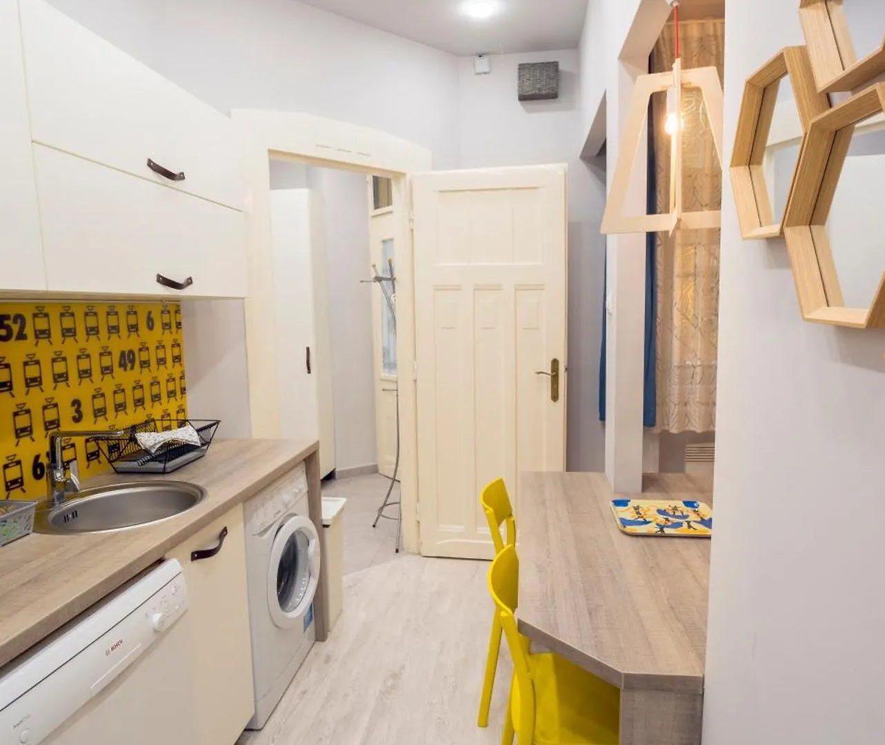 Unique Studio At The Danube With Aircon Budapest